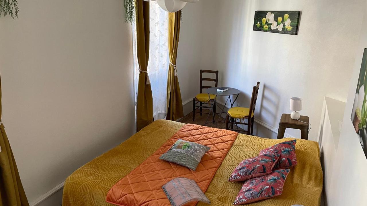 Chez Tifille Bed & Breakfast Estaing  Ngoại thất bức ảnh